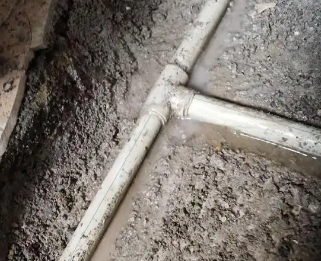 海伦漏水维修电话